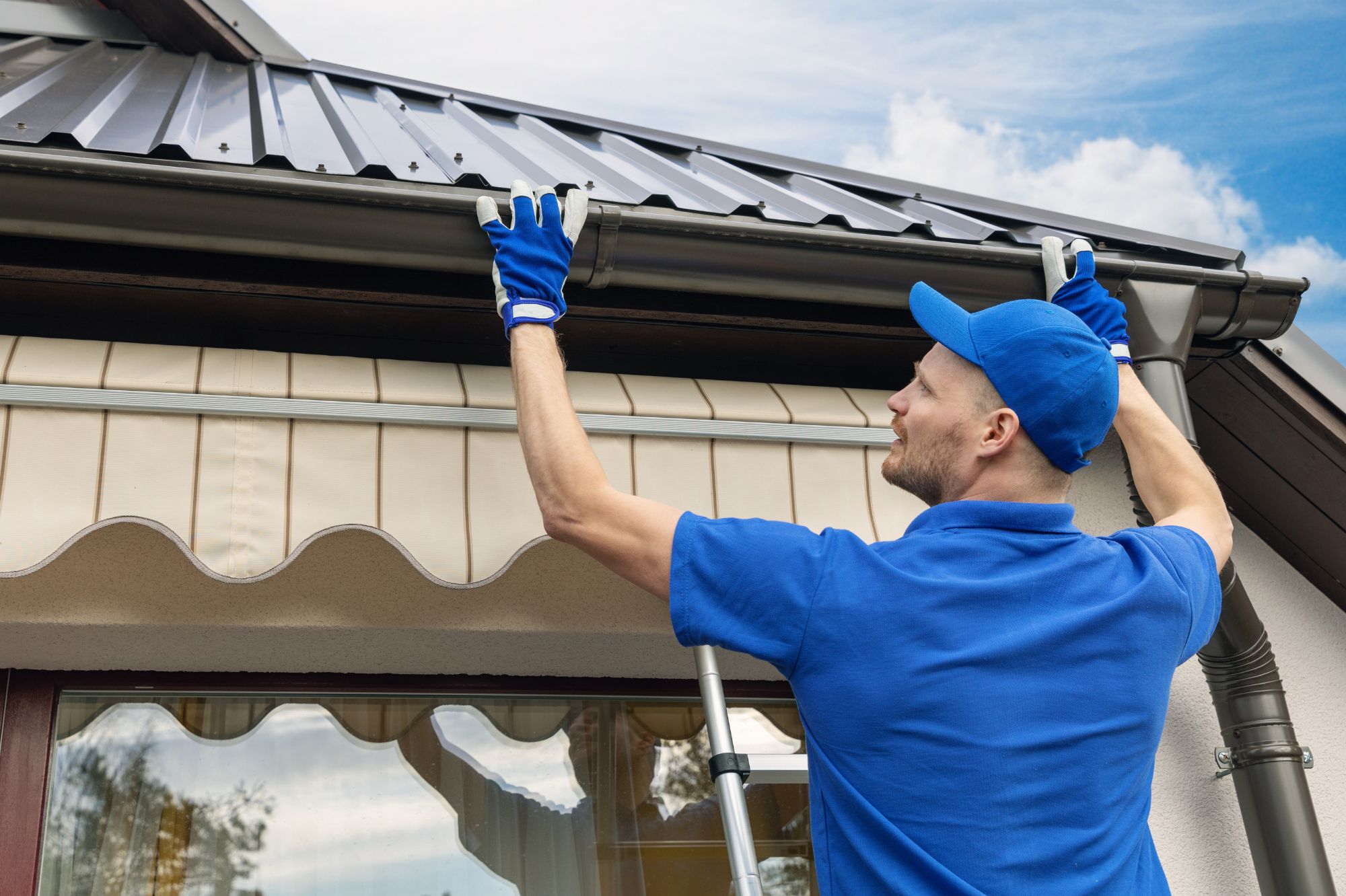 roof repair Grosse Ile