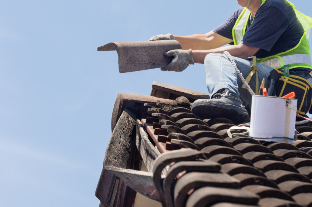 roofers in Grosse Ile, MI