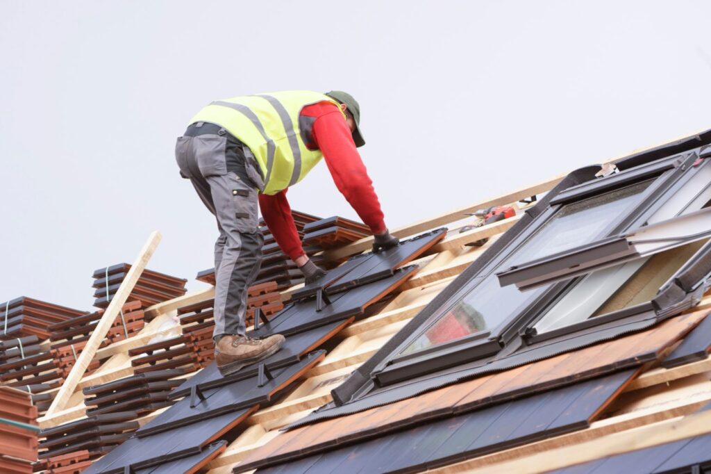 roofing contractors in Grosse Ile, MI