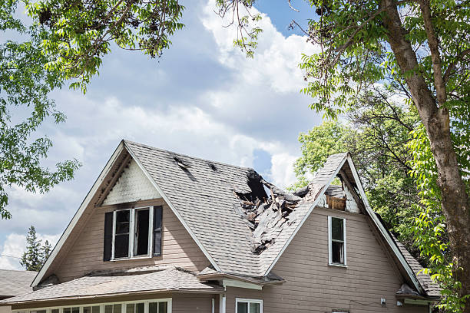 emergency roof repair in Michigan