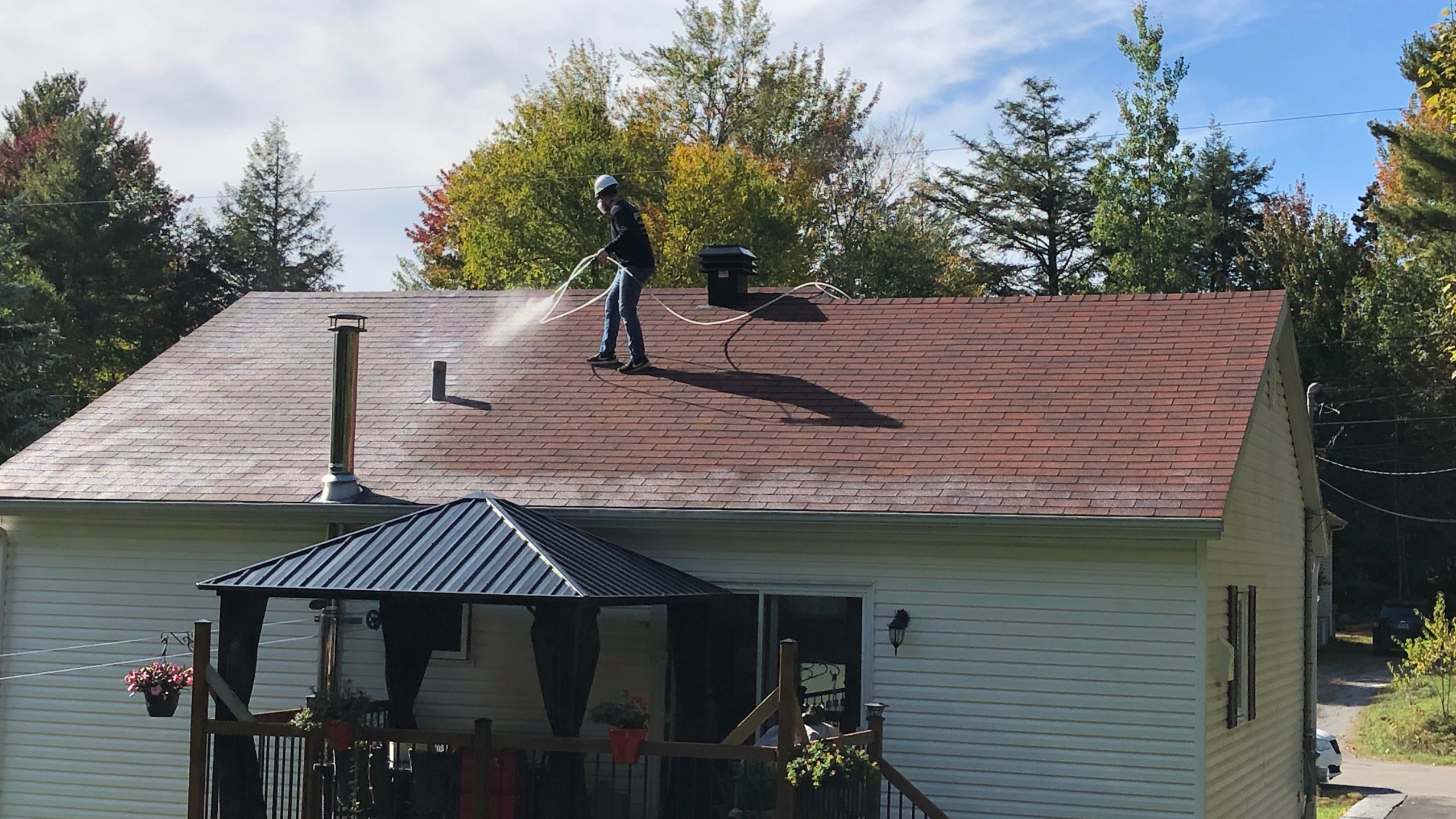 Roof Spray 3_RAW (1)